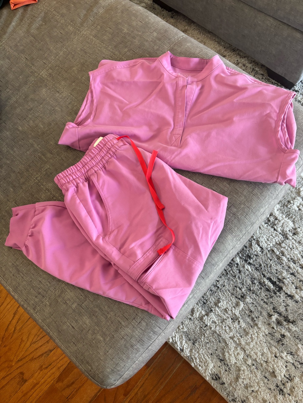 EUC!! Figs in Cloud Pink - Picture 1 of 1
